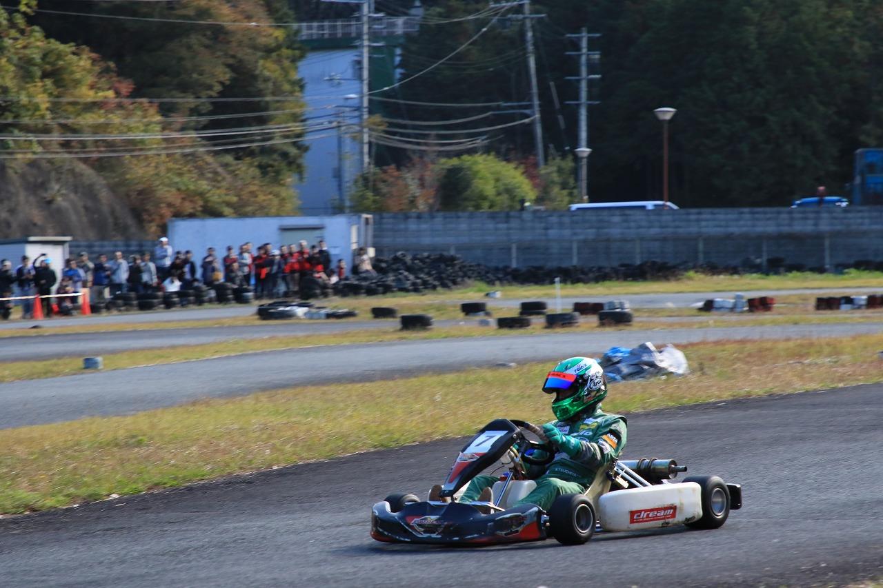 18年11月の月別ブログ一覧 鵯のページ みんカラ 18年11月の月別ブログ一覧 鵯のページ みんカラ