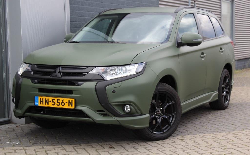 マットカーキ色 の 15 モデル オランダ仕様 ミツビシ アウトランダー Phev アクア Asx Gsrのブログ Fantastic Sports Machine みんカラ
