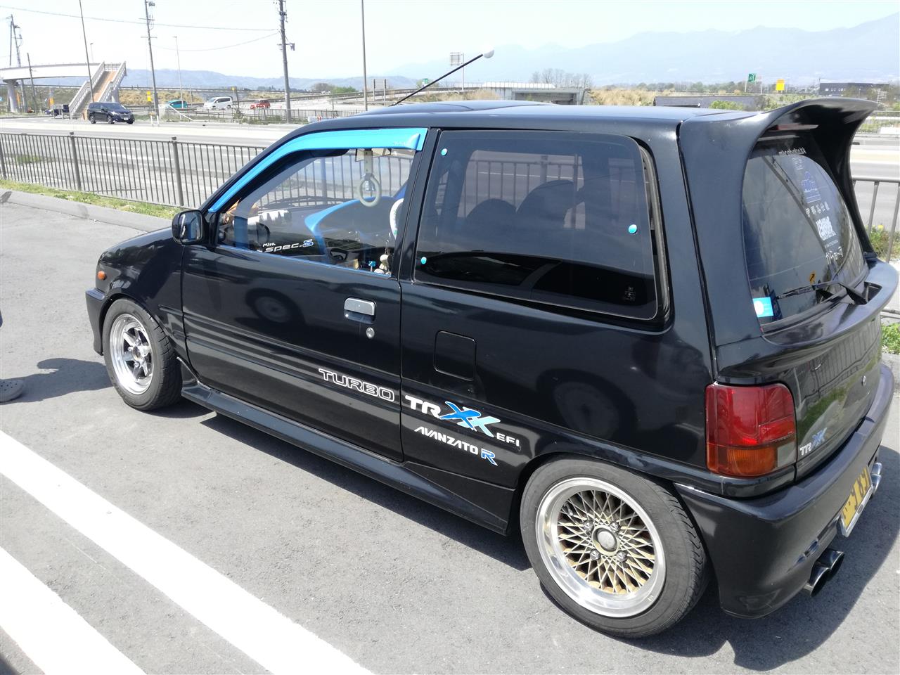 alt