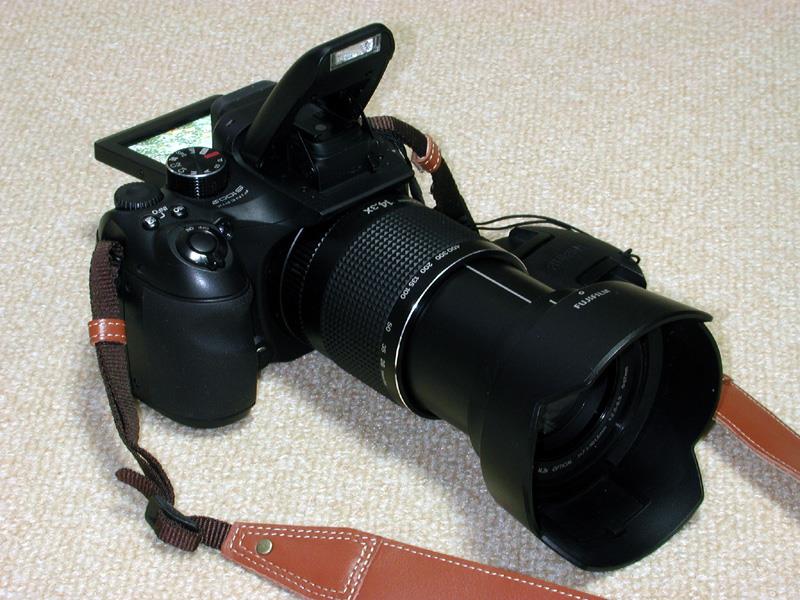 FinePix S100FS フル装備