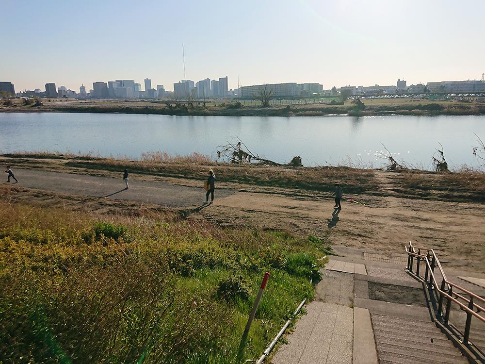 多摩川河川敷