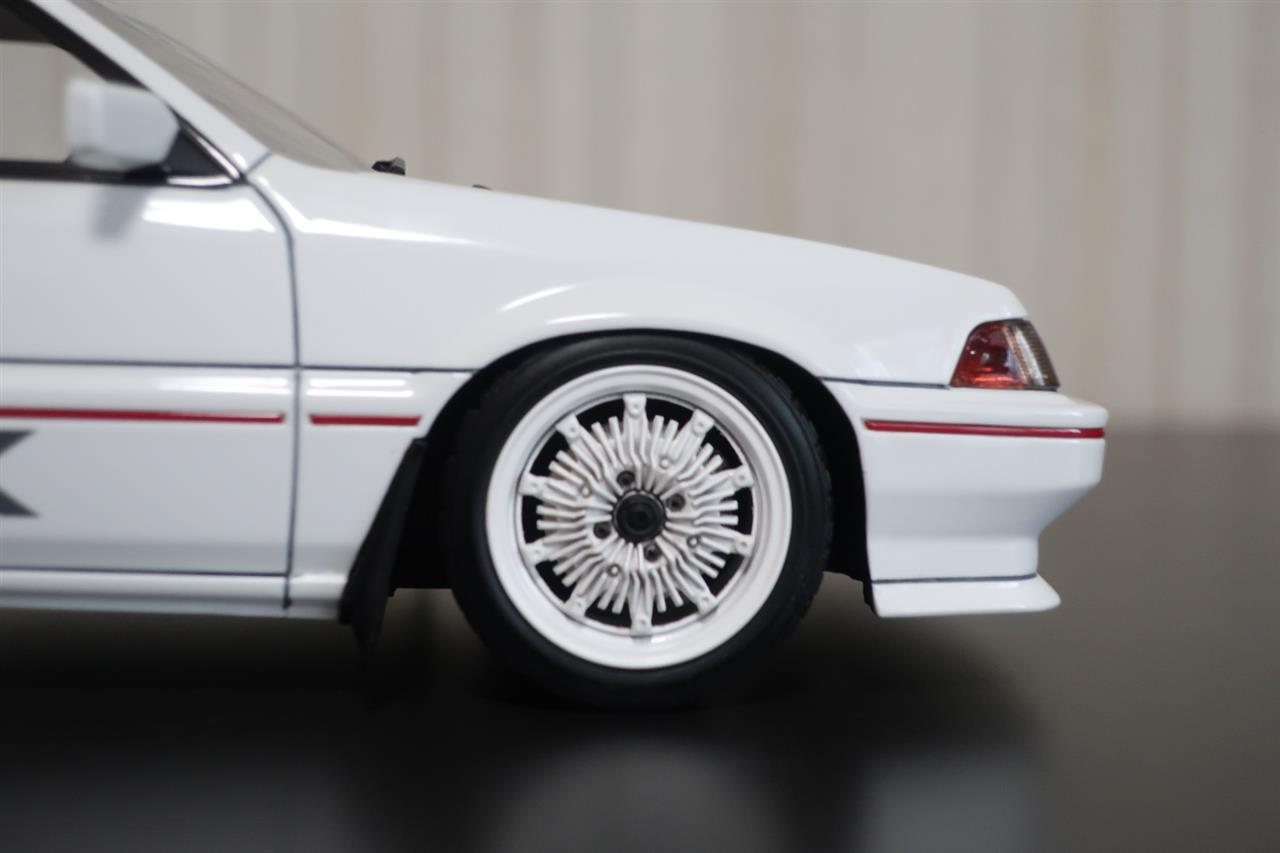 イグニッションモデル 1/18 ホンダ バラードスポーツ CR-X