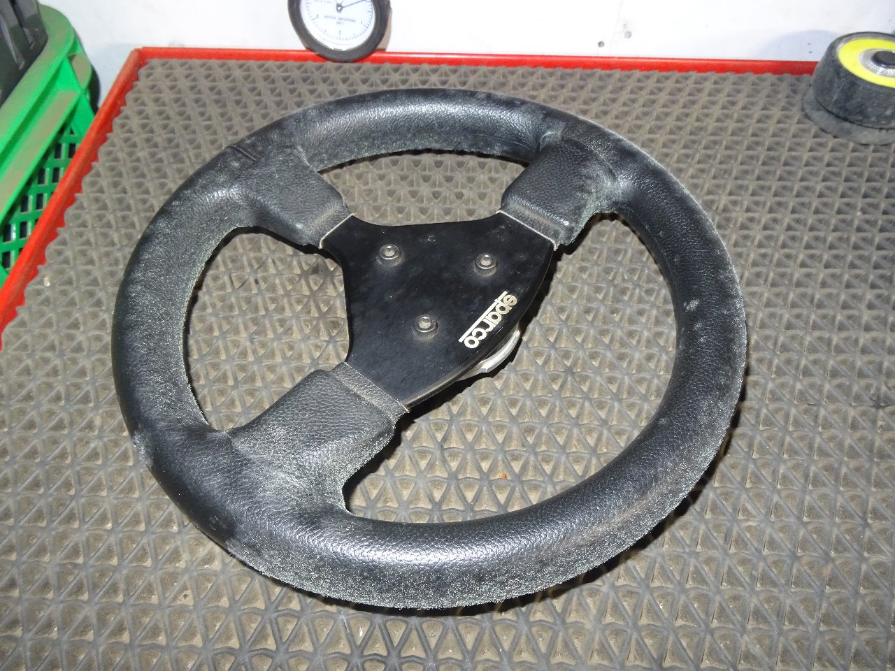 alt