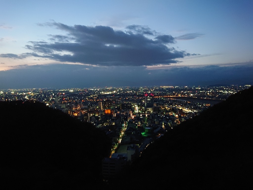 今年最後の紅葉 そして夜景 星空のdistance サンジくんのブログ Enjoy Car Nyan S Life みんカラ