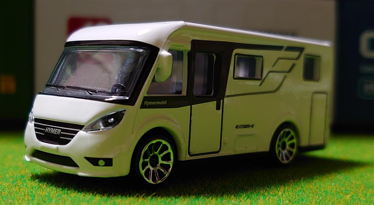 Hymermobil Exsis-i - 増えすぎたミニカーに愛を捧ぐ