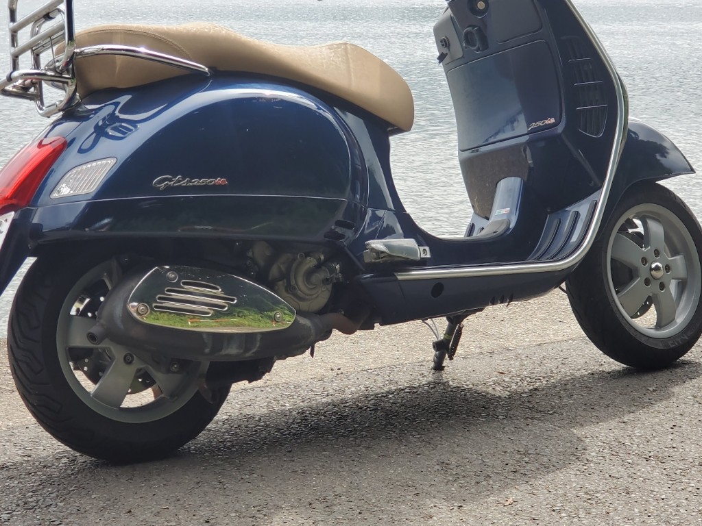 初めてのベスパGTS250ieの整備｜ひでろう3のブログ｜え！？その