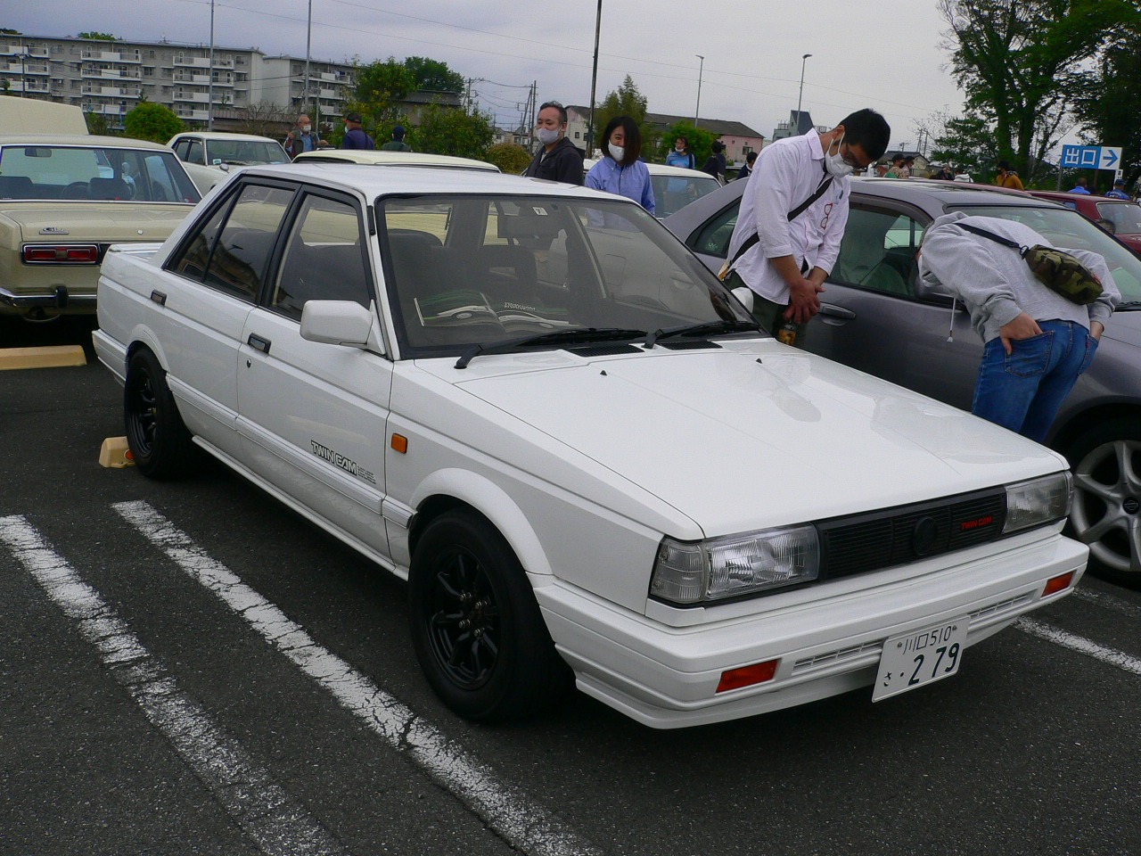 alt
