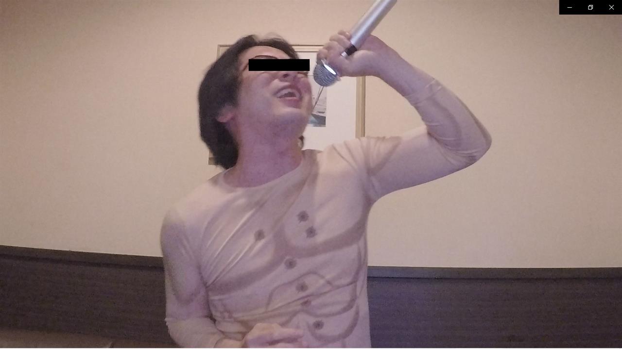 alt
