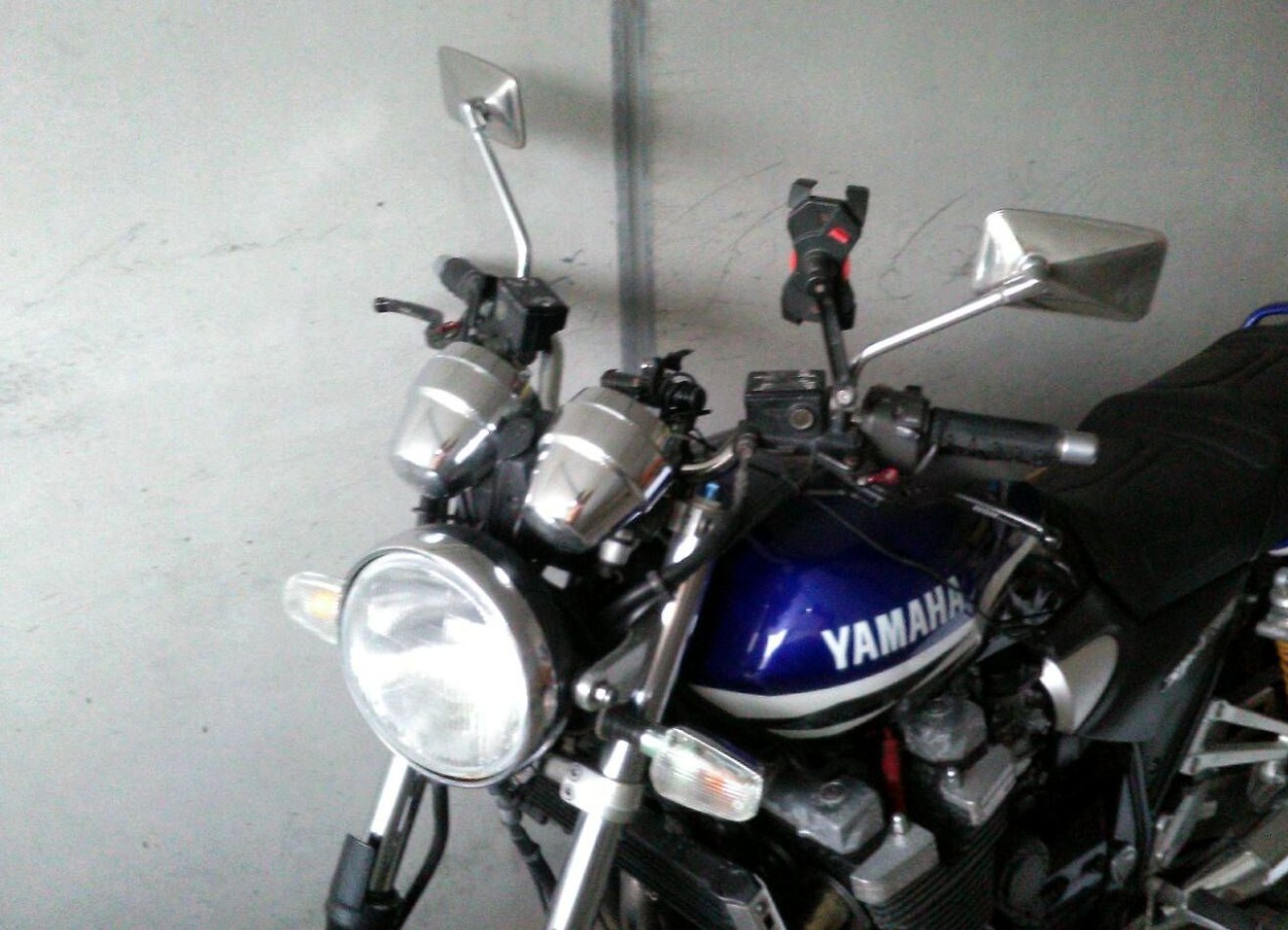 alt