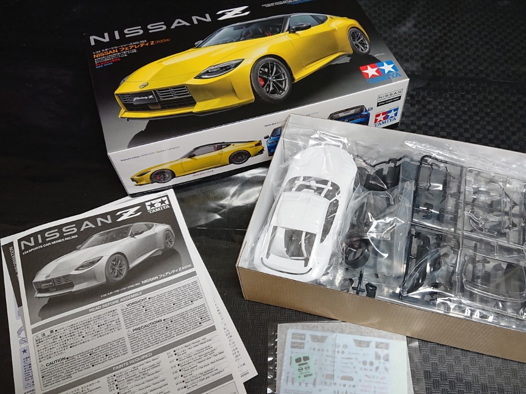 1/24 タミヤ フェアレディZ（RZ34）イカズチイエロー｜wide（HRK