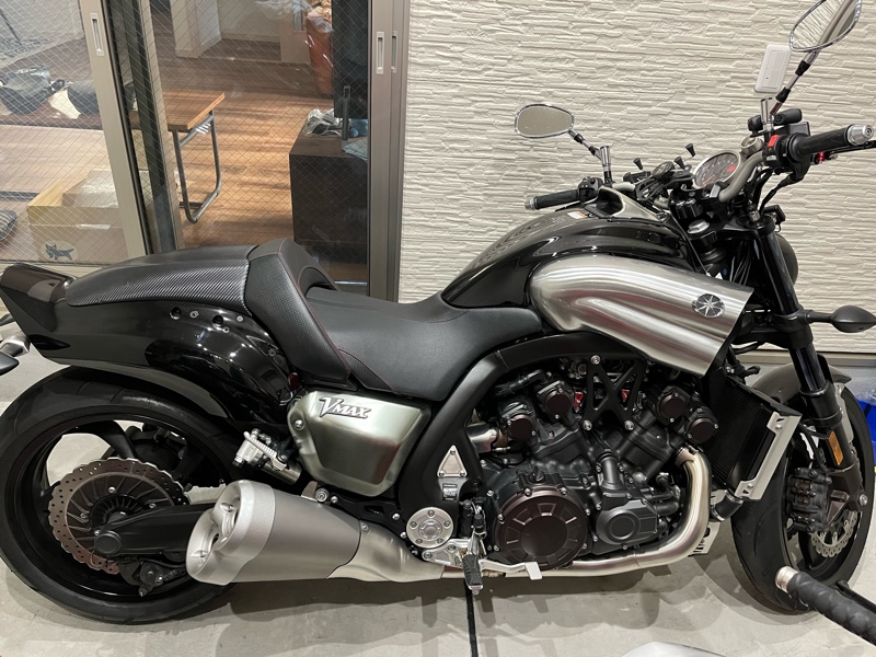 ヤマハ VMAX V-MAX 1700 タンデムシートカウル（塗装前提） パーツ