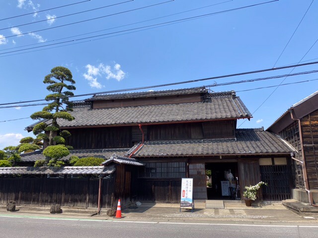 alt