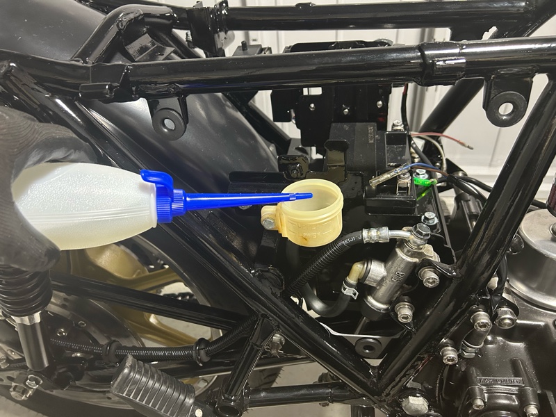 柔らかな質感の KZ1000用リアブレーキペダル （KZ1000 LTDプロジェクト㊳｜ダー パーツ