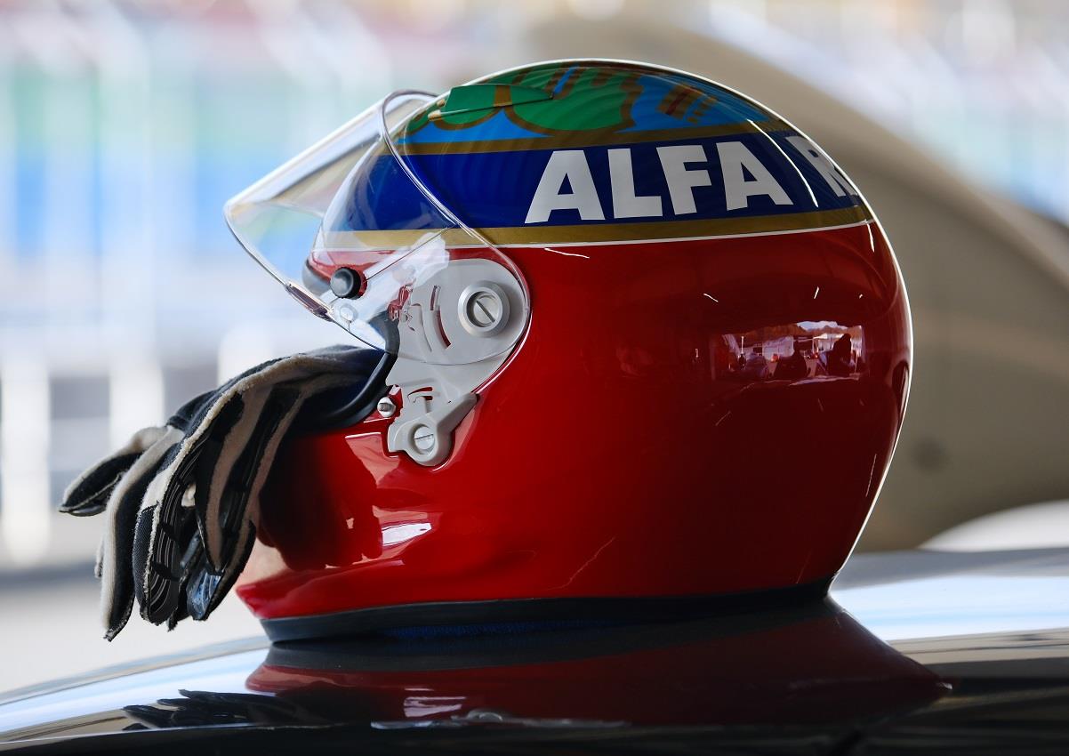 alt