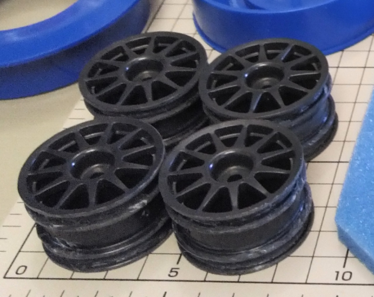 待望のMシャーシ用アルミダンパーセットが再販へ。早速組み立て