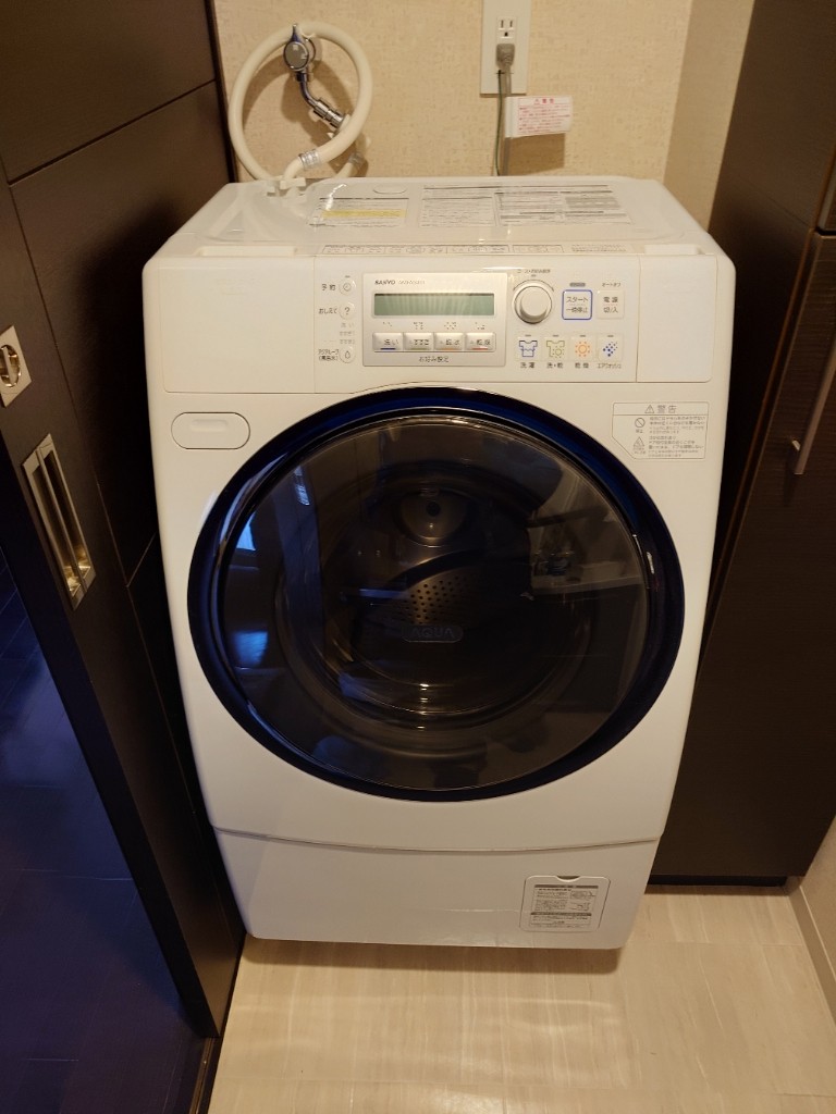 裏整備手帳】SANYO ドラム式洗濯乾燥機 AWD-AQ4000 乾燥後に衣類 裏整備手帳】SANYO ドラム式洗濯乾燥機 AWD-AQ4000 乾燥後に衣類