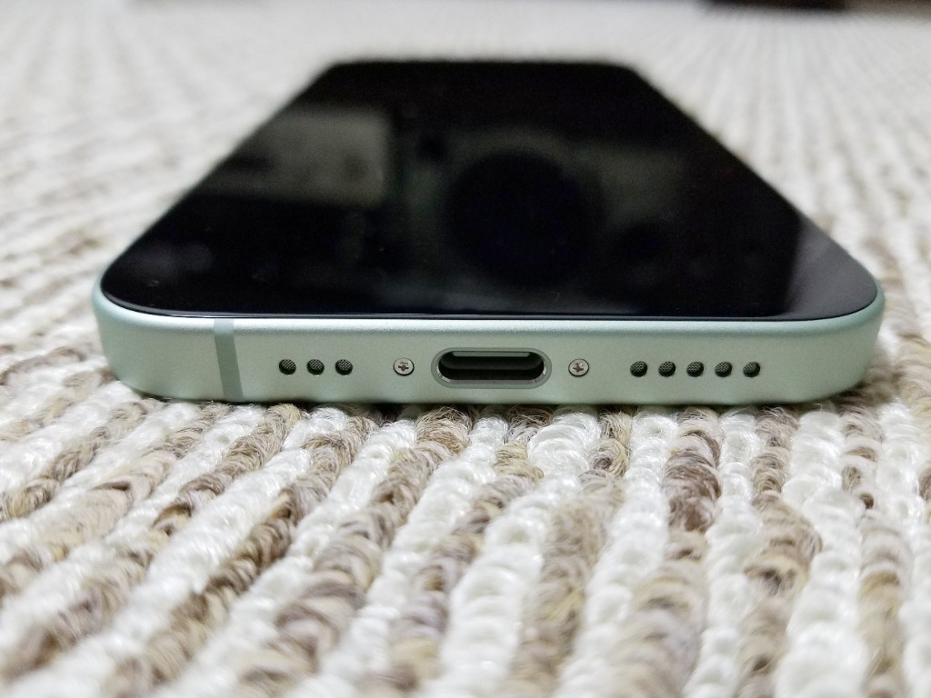 ドコモがとんでもないことに！】iPhone15は絶対ここで買え