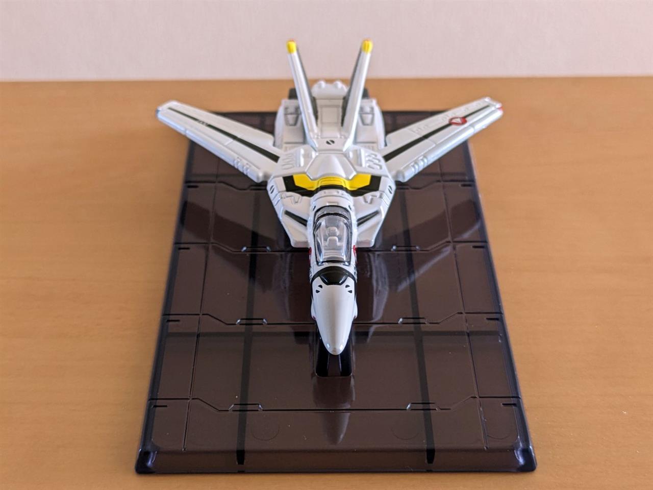 トミカ 超時空要塞マクロス VF-1Sバルキリー（ロイ・フォッカー