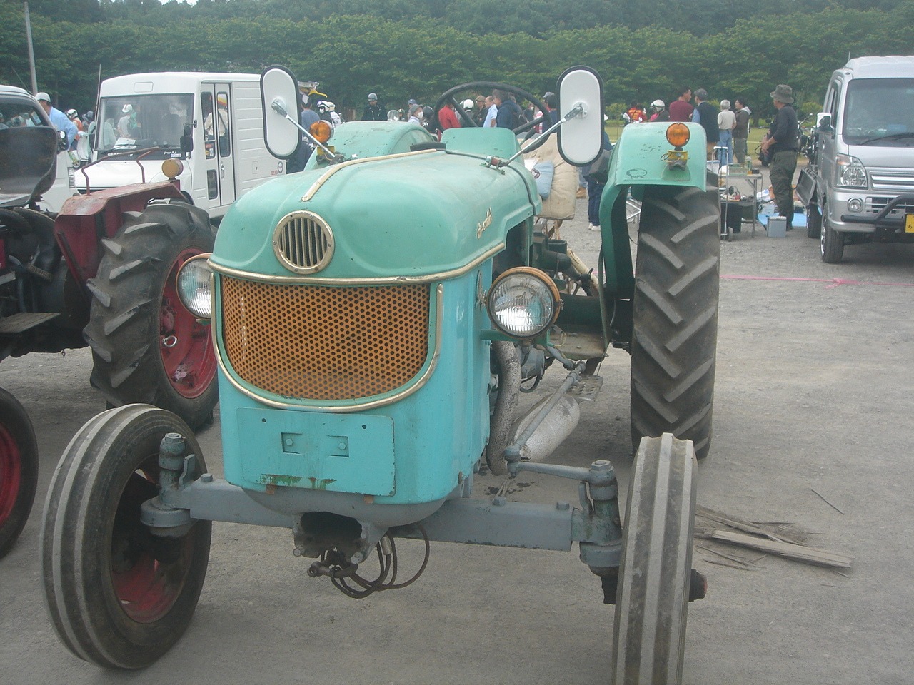 alt