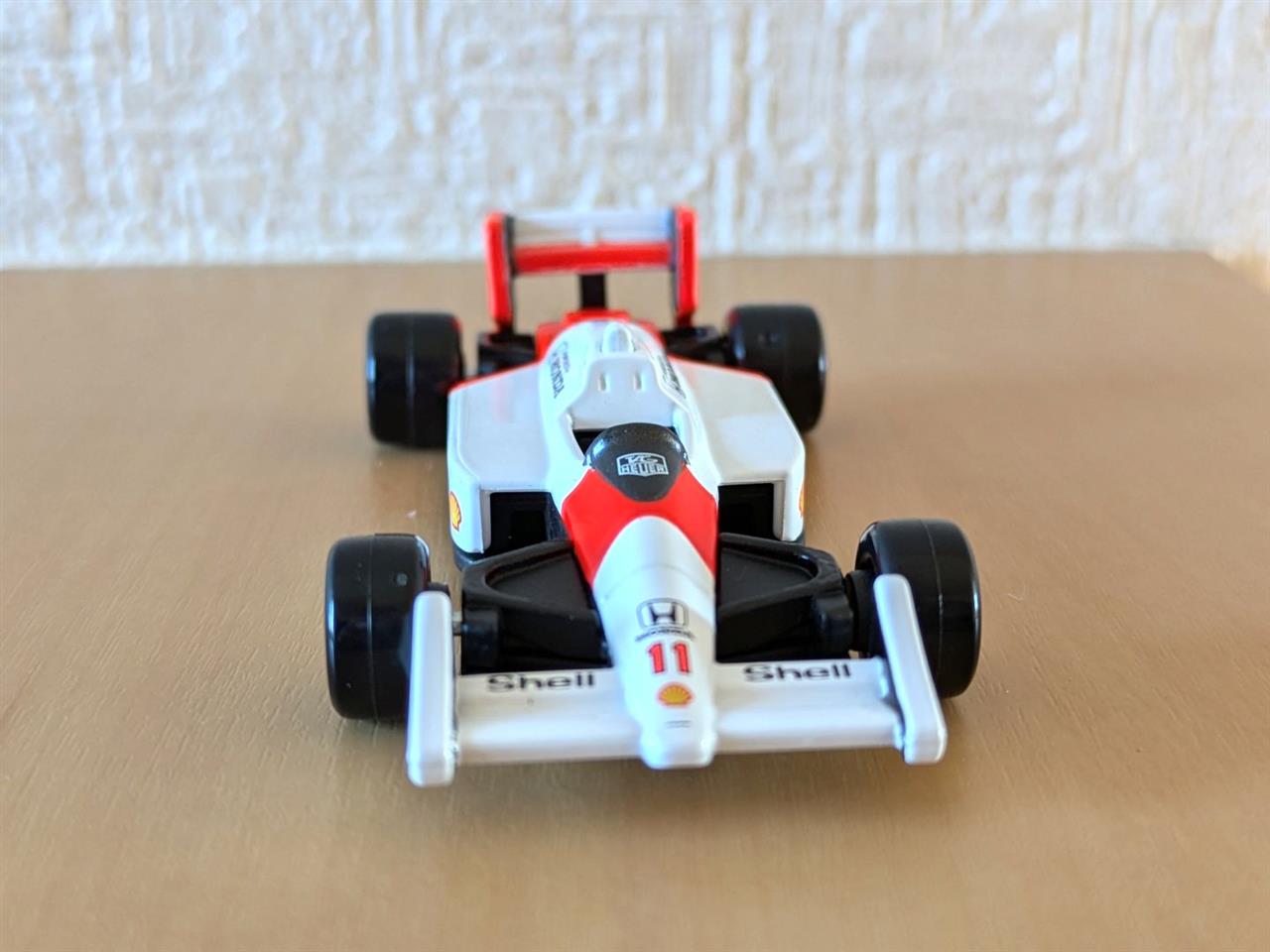 トミカプレミアムRacing マクラーレン ホンダ MP4/4 No.11｜せっ
