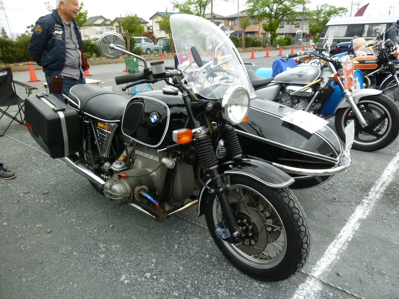 alt