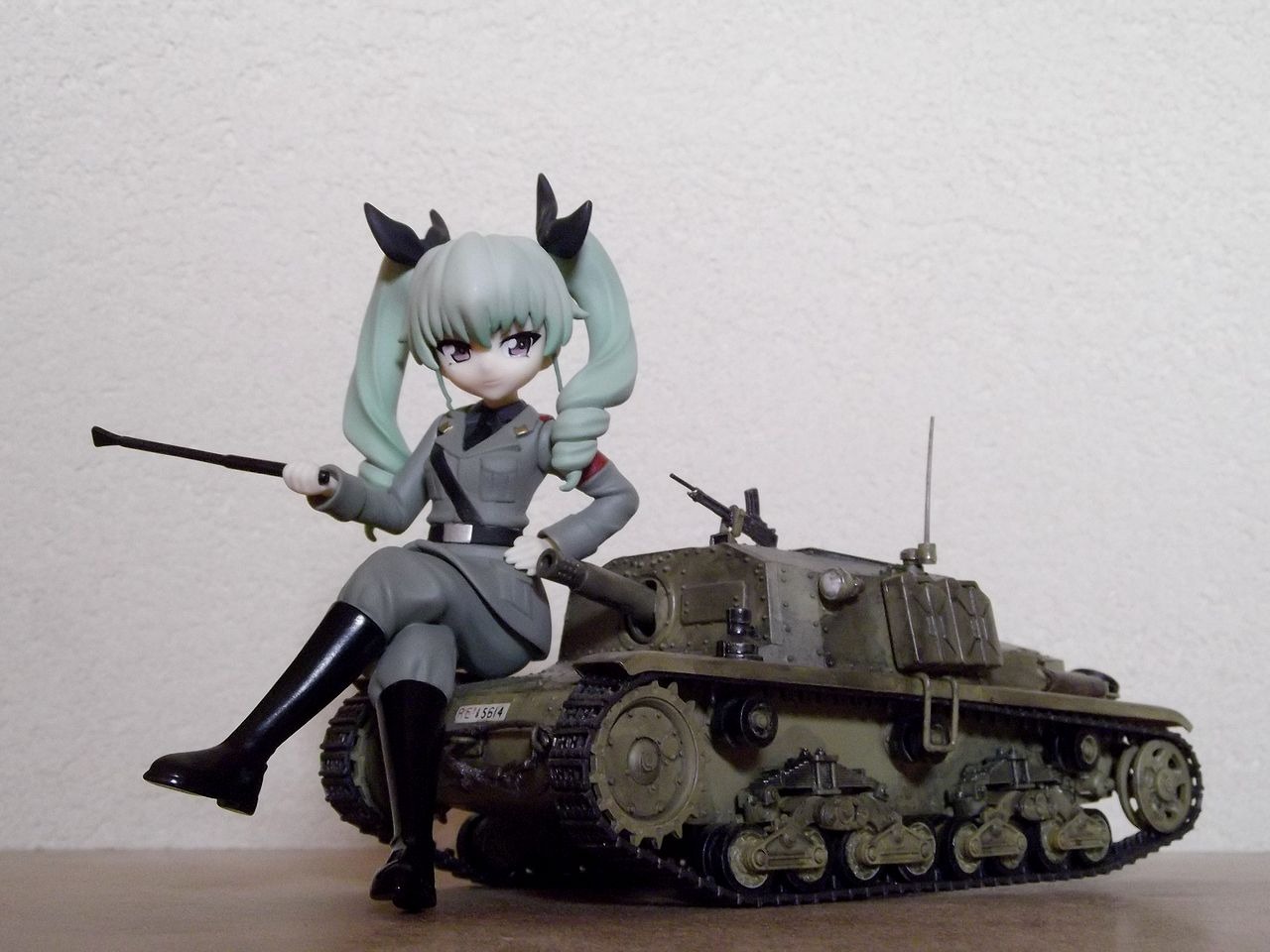 alt