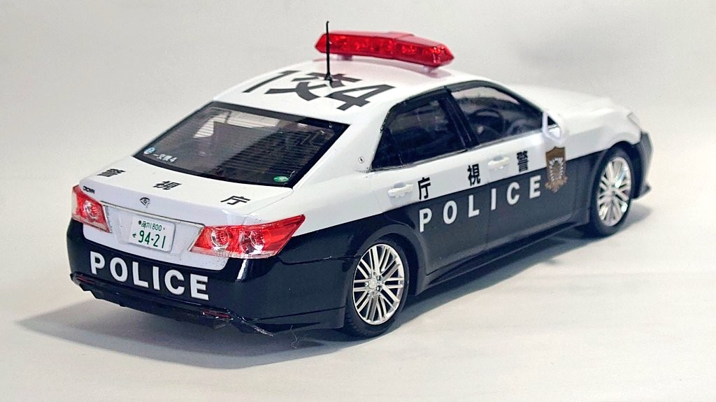 アオシマの210クラウンのパトカーを作りました｜ゲルピン デラ吉