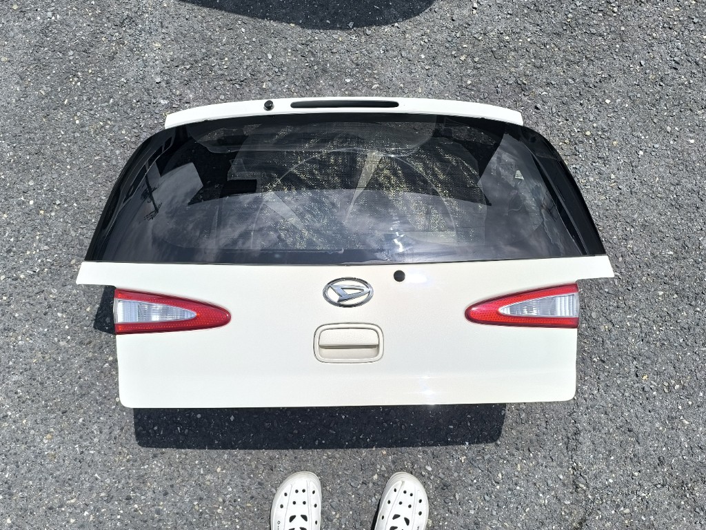 alt
