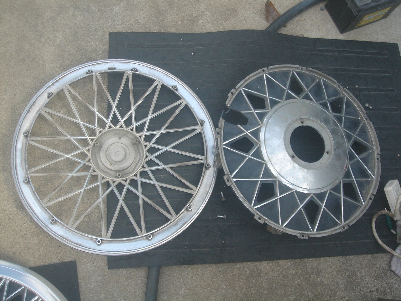 alt